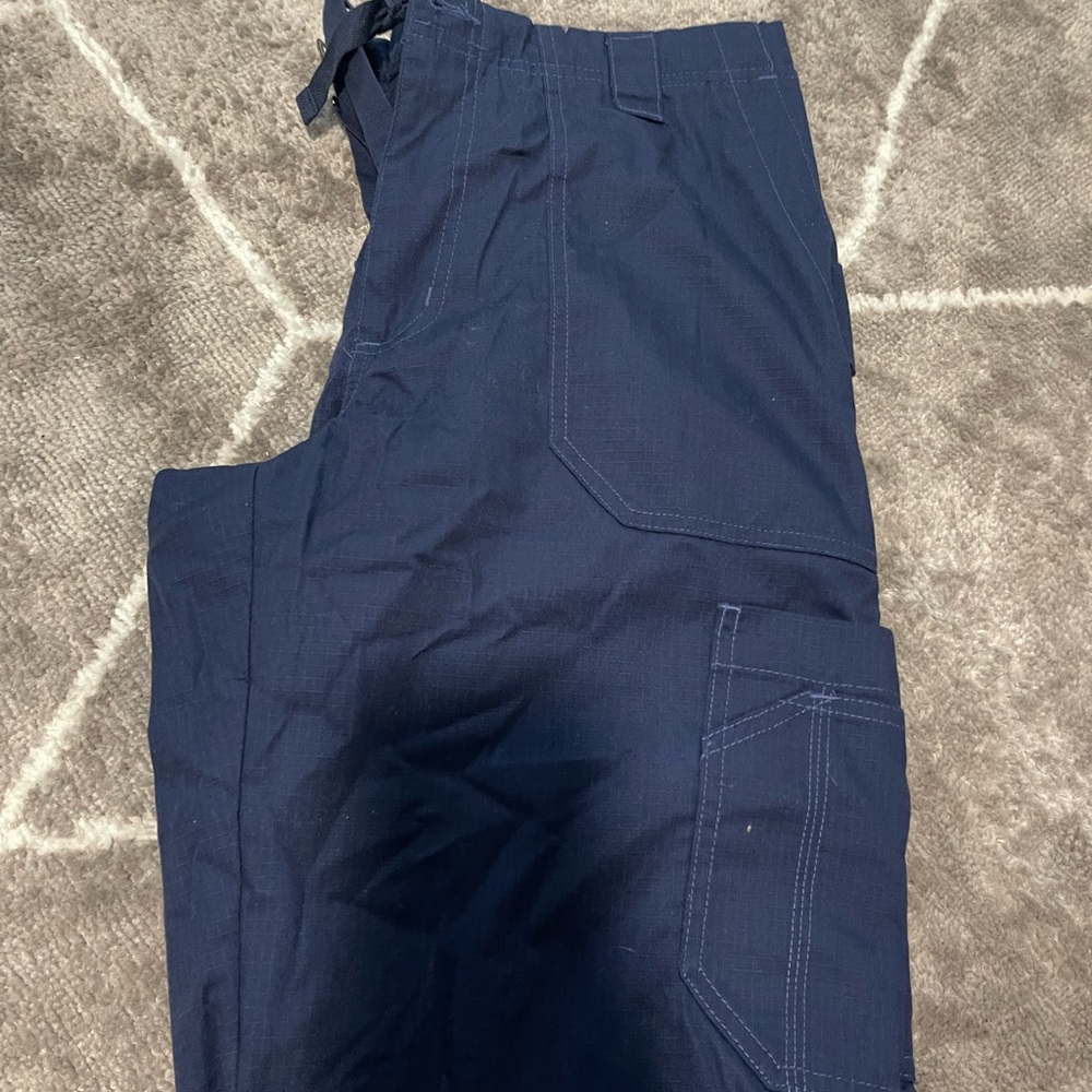 Brand new carhartt navy blue scrub pants
